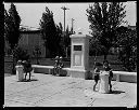 Memorial fountain at Electric Park, 7/30/1930, #11964_1