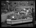 Fish shop in Grand Central Market, 10/8/1938, #15986_1