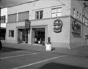 Seattle-First National Bank exterior, 10/4/1962, #42162_1