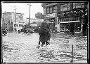 Piggyback during Aberdeen Flood, 12/6/1923, #G0138_1