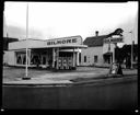 Gilmore Oil Co. Red Lion Gas Station, Les Parkhurst proprieter, 9/4/1940, #17533_1