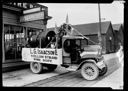 Isaacson Co parade float, circa 1925, #L360015_1